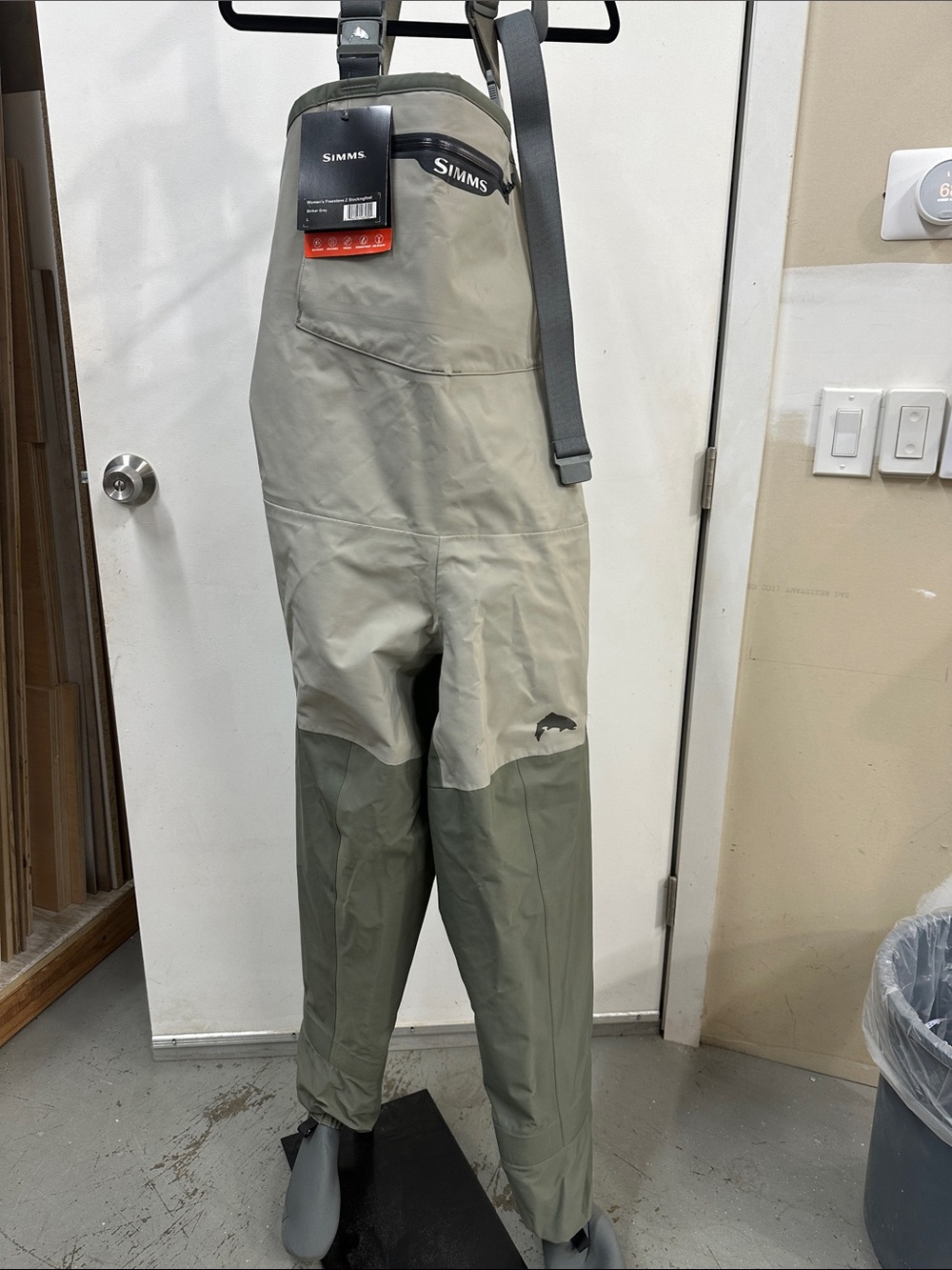 Simms Two-Tone Women’s Waders in Olive and Stone